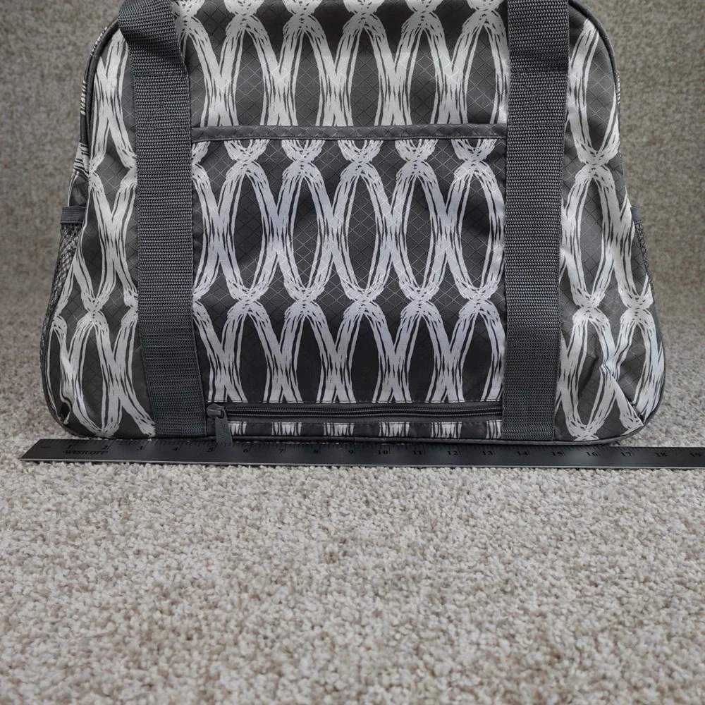 Thirty-One All-in Tote Duffel Bag Grey White Geometric‎ Link Weekender Carry-On
